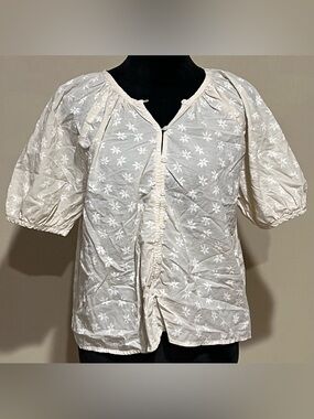 Universal Thread Cream Floral Puff Sleeve Top, size S
